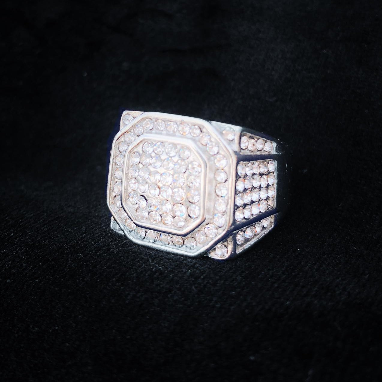 Iced Dynasty Ring - Streetice